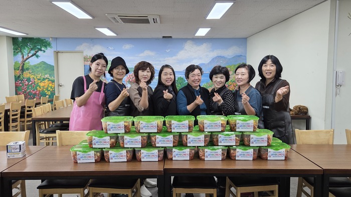 구월4동, ‘똑똑똑! 사랑의 김치배달’로 취약계층 안부 살펴 (사진 제공: 남동구청)